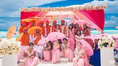 Why should a photo booth be used at weddings